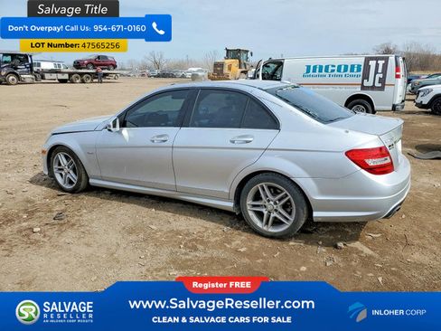 Used 2012 Mercedes-Benz C 250 Sedan image 3