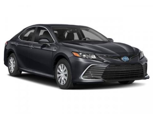 Used 2021 Toyota Camry LE image 6