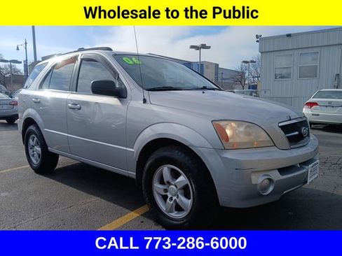 Used 2006 Kia Sorento LX image 2