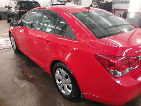 Used 2014 Chevrolet Cruze LS image 7