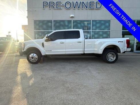 Used 2022 Ford F450 Platinum w/ FX4 Off-Road Package AWD/4WD image 1
