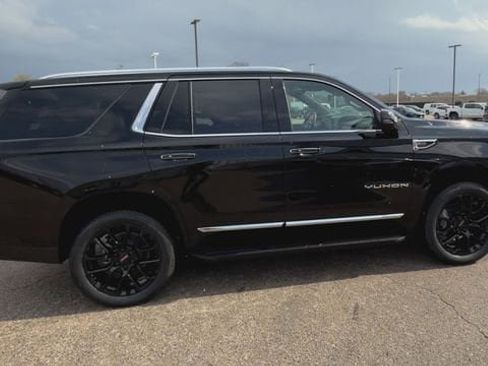 New 2026 GMC Yukon Elevation w/ Elevation Premium Package image 9