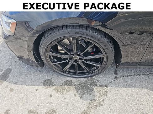 Used 2024 Audi S8 w/ S8 Comfort Plus Package image 32
