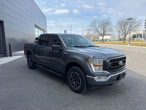 Used 2022 Ford F150 XLT w/ Equipment Group 301A Mid image 4