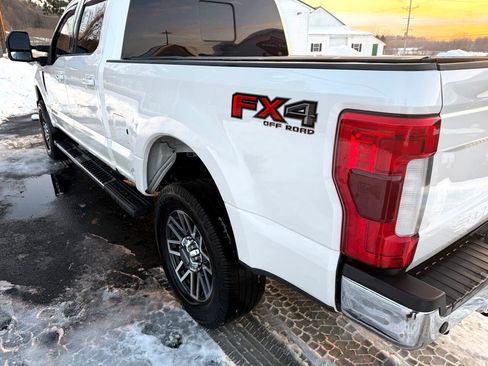 Used 2019 Ford F250 Lariat w/ Lariat Ultimate Package image 13