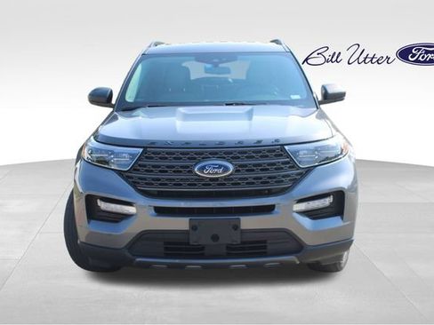 Used 2021 Ford Explorer XLT w/ Equipment Group 202A RWD image 2