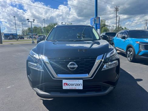 Used 2023 Nissan Rogue SV w/ SV Premium B Package AWD/4WD image 2