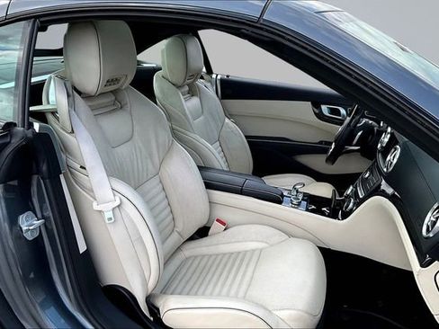 Used 2018 Mercedes-Benz SL 450 image 24