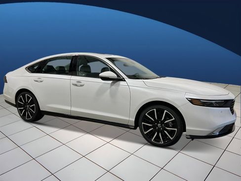 New 2025 Honda Accord Touring image 8