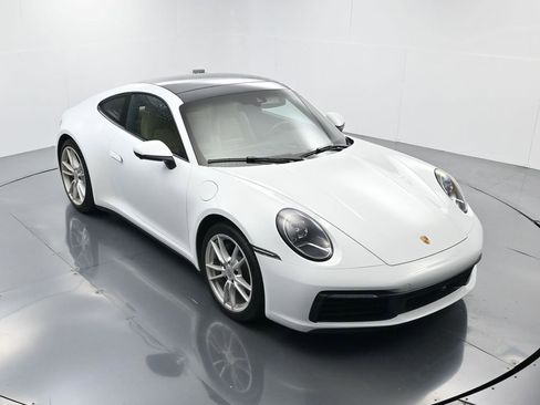 Certified 2022 Porsche 911 Carrera image 40