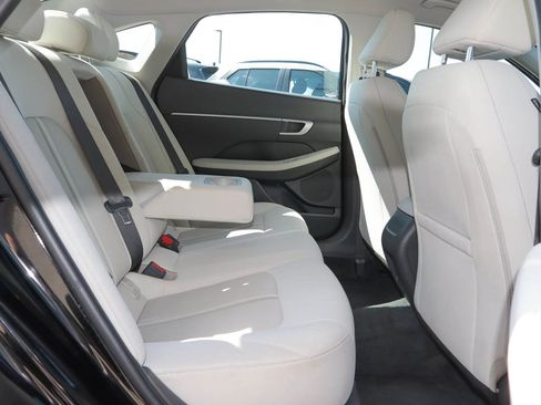 Used 2025 Hyundai Sonata SEL FWD image 21