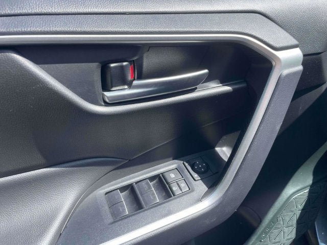 Certified 2025 Toyota RAV4 XLE AWD/4WD image 19