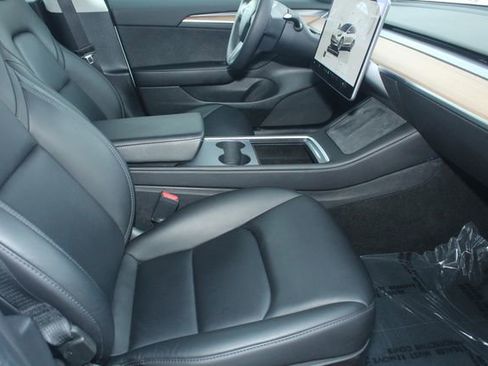 Used 2022 Tesla Model 3 Long Range image 26