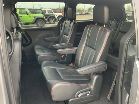 Used 2020 Dodge Grand Caravan GT FWD image 46
