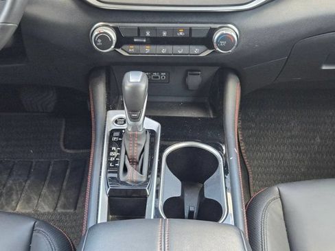 Used 2025 Nissan Altima 2.5 SR FWD image 17