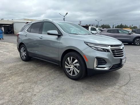 Used 2023 Chevrolet Equinox Premier FWD image 2