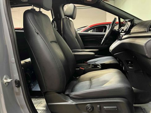 Used 2023 Honda Odyssey Sport image 37
