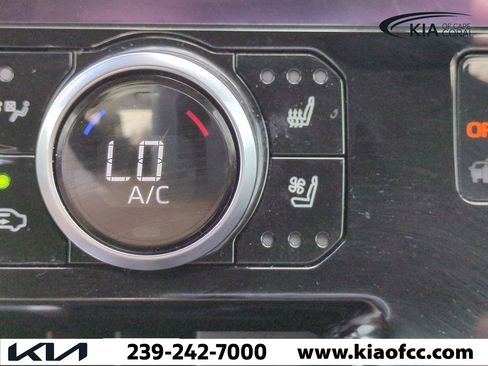 Used 2023 Toyota Highlander LE image 24