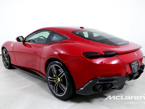 Used 2022 Ferrari Roma RWD image 6