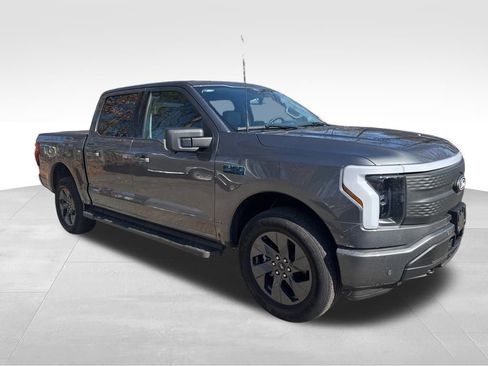 Used 2025 Ford F150 Lightning Flash image 8
