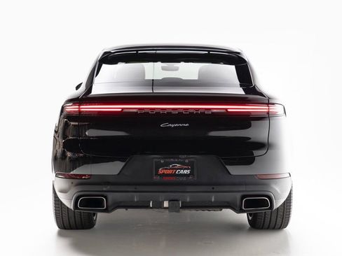 Used 2024 Porsche Cayenne Coupe image 8