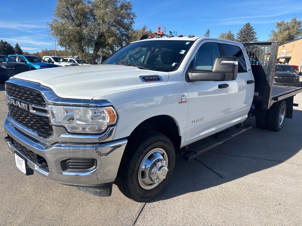 Used 2024 RAM 3500 SLT w/ Quick Order Package 2YG SLT AWD/4WD image 4
