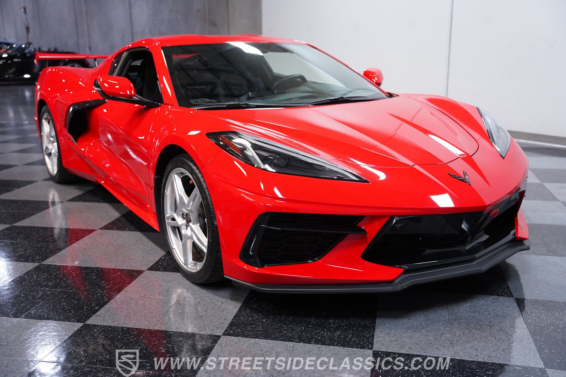 Used 2021 Chevrolet Corvette Stingray Preferred Cpe w/ Z51 Performance Package RWD image 14