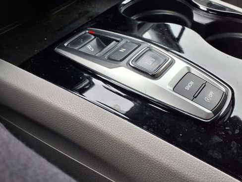 Used 2016 Honda Pilot Touring image 28