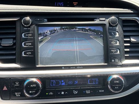 Certified 2018 Toyota Highlander XLE AWD/4WD image 14