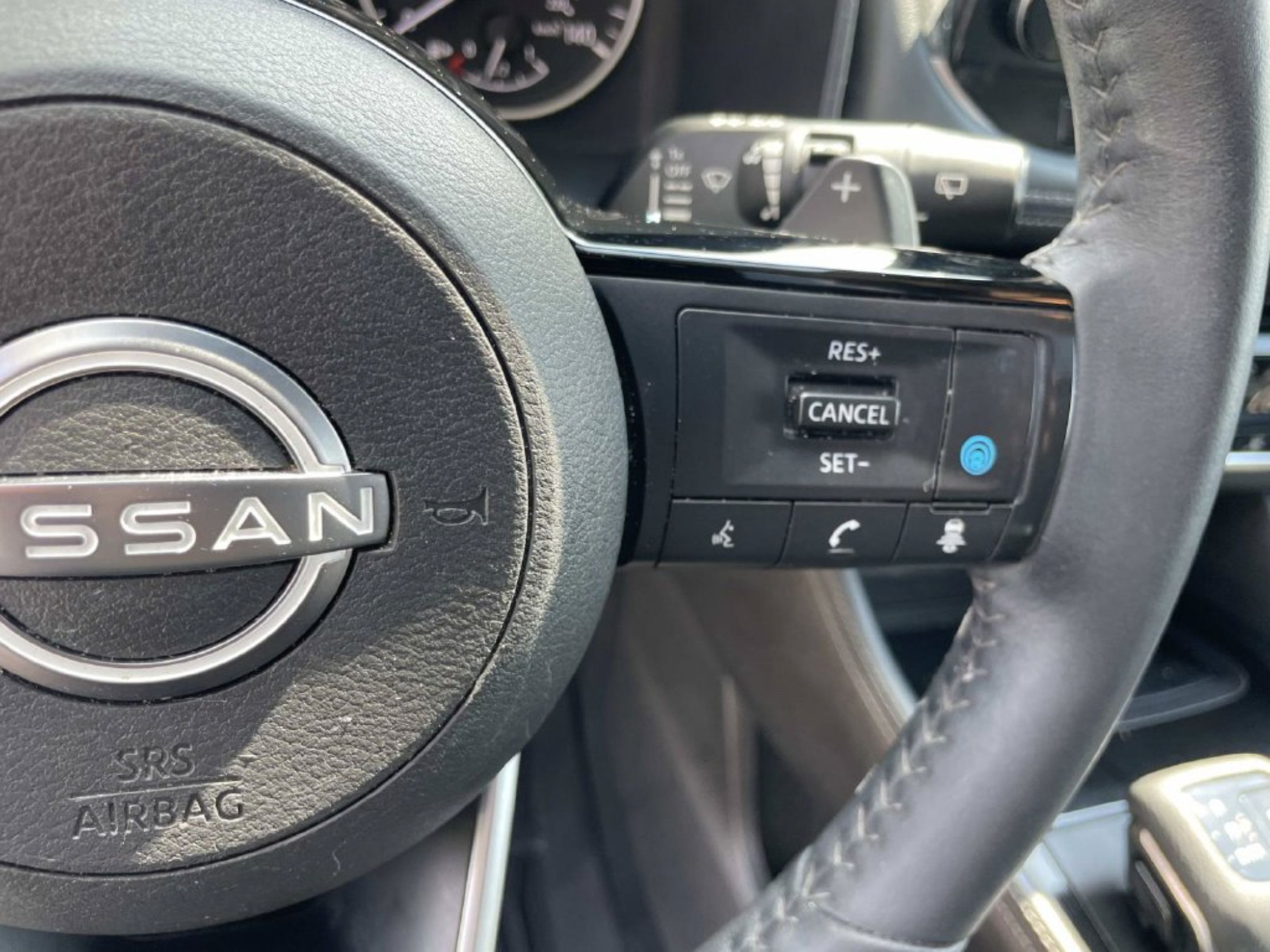 Used 2023 Nissan Rogue SL w/ SL Premium Package FWD image 28