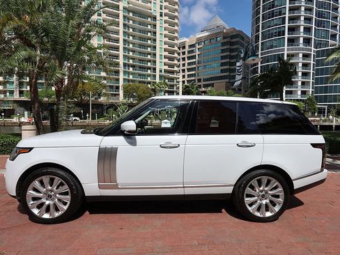 Used 2015 Land Rover Range Rover Supercharged image 14