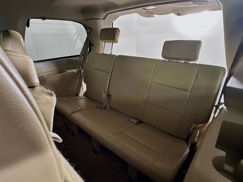 Used 2014 Nissan Armada Platinum image 29