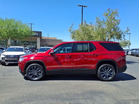 Used 2021 Chevrolet Traverse RS w/ LPO, Floor Liner Package FWD image 3
