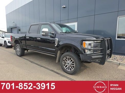 Used 2019 Ford F350 Platinum w/ Platinum Ultimate Package AWD/4WD image 1