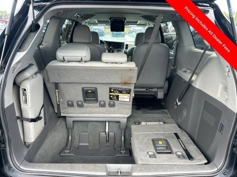 Used 2020 Toyota Sienna XLE FWD image 15
