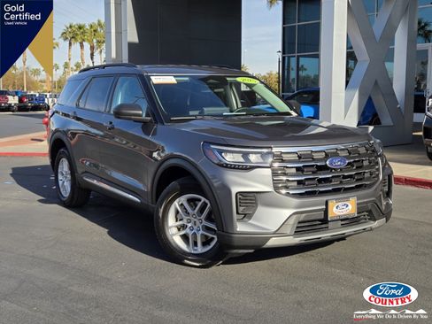 Certified 2025 Ford Explorer Active image 1