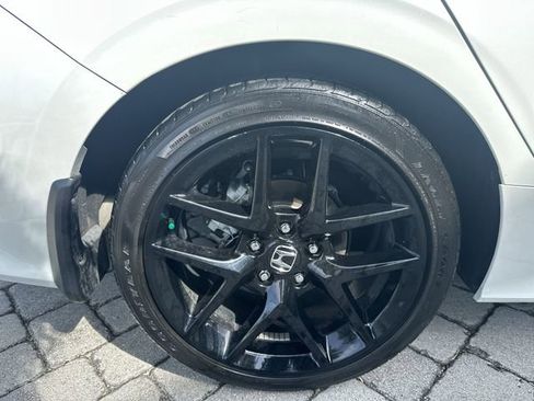 Used 2024 Honda Civic Sport image 11