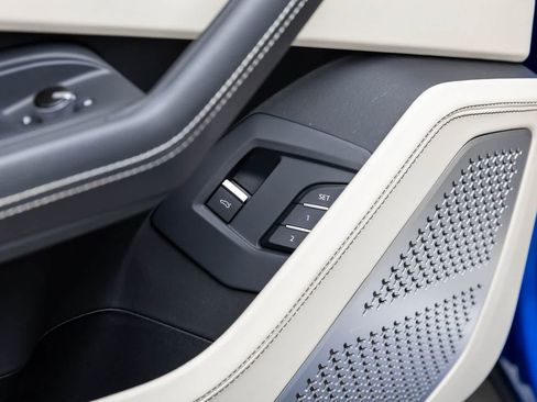 Used 2019 Lamborghini Urus image 29