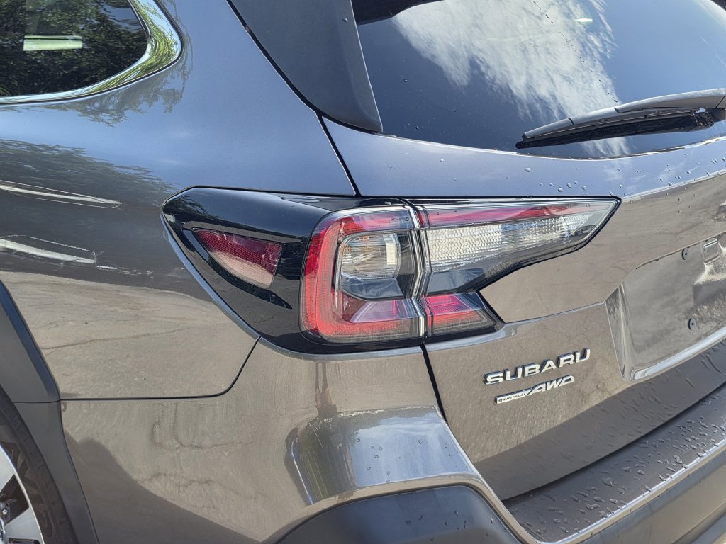 Certified 2023 Subaru Outback Premium AWD/4WD image 7