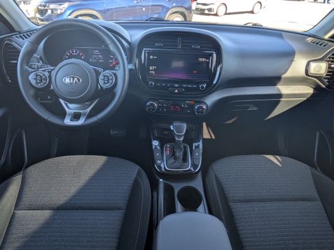 Used 2021 Kia Soul EX image 17