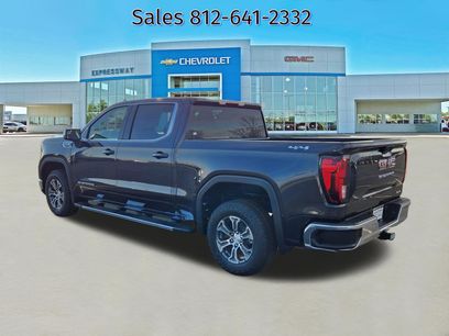 New 2026 GMC Sierra 1500 SLE