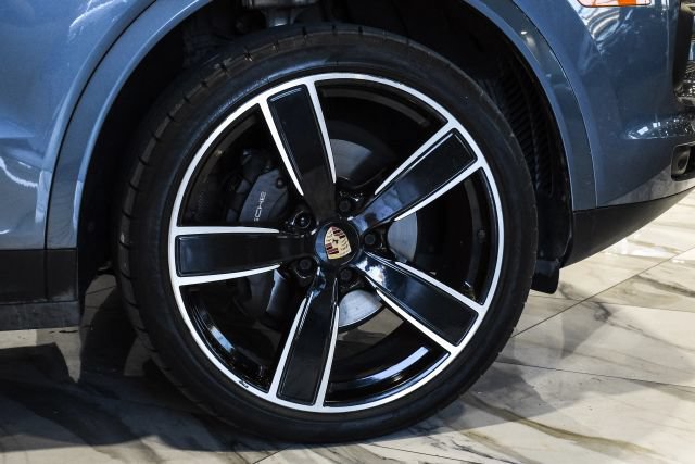 Used 2019 Porsche Cayenne AWD/4WD image 55