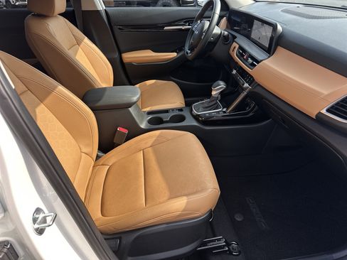 Used 2024 Kia Seltos SX w/ SX Sunroof Package image 14