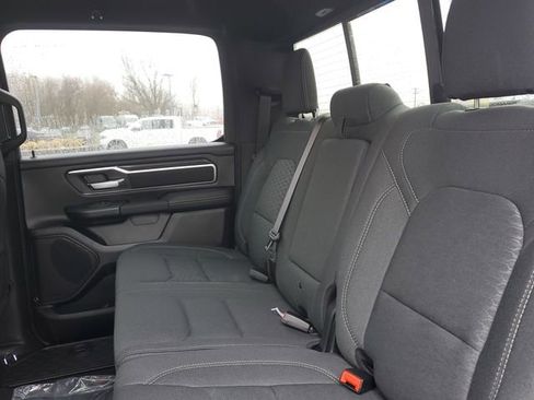 New 2026 RAM 1500 4x4 Crew Cab image 17