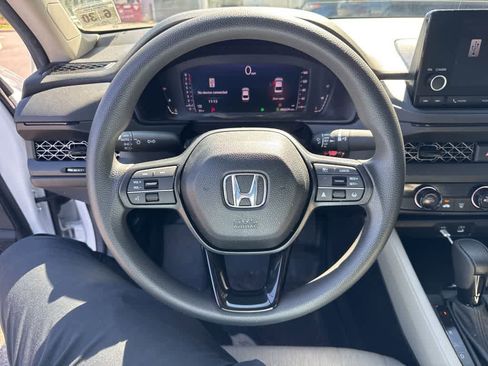 Used 2025 Honda Accord LX image 9