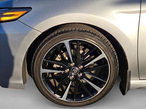 Used 2019 Toyota Camry XSE image 22