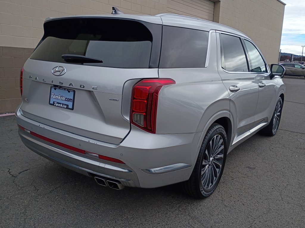 Certified 2024 Hyundai Palisade Calligraphy AWD/4WD image 5