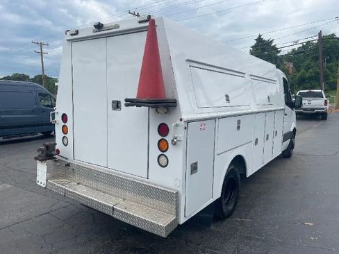 Used 2017 Mercedes-Benz Sprinter 3500 image 6