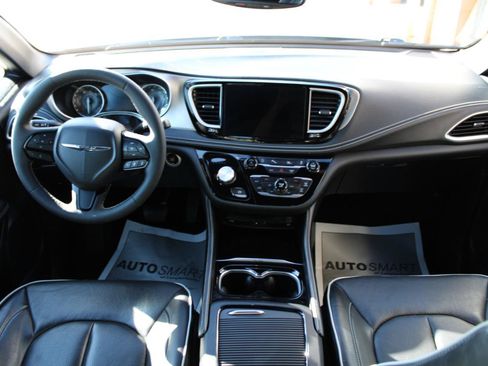 Used 2023 Chrysler Pacifica Limited w/ Uconnect Theater Family Group AWD/4WD image 47