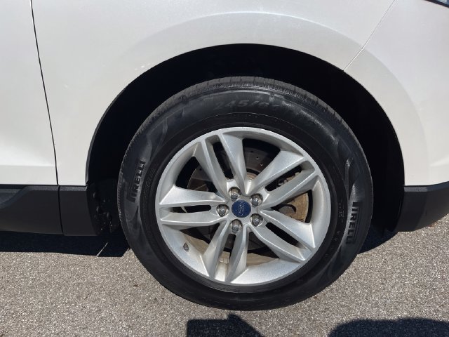 Used 2016 Ford Edge SEL w/ Equipment Group 201A AWD/4WD image 41